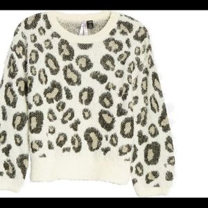 Love by Design Animal print sweater L/XL NWT
